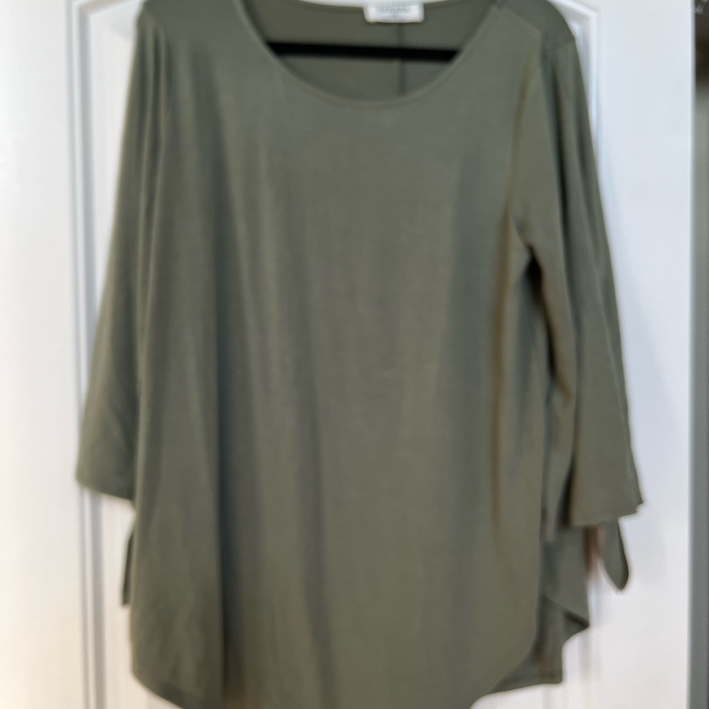 Zenana 1x shirt. Only tried on